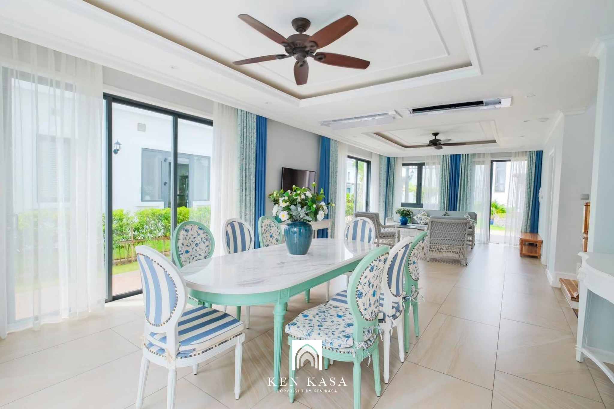 Hệ thống cửa k&iacute;nh tại c&aacute;c ph&ograve;ng